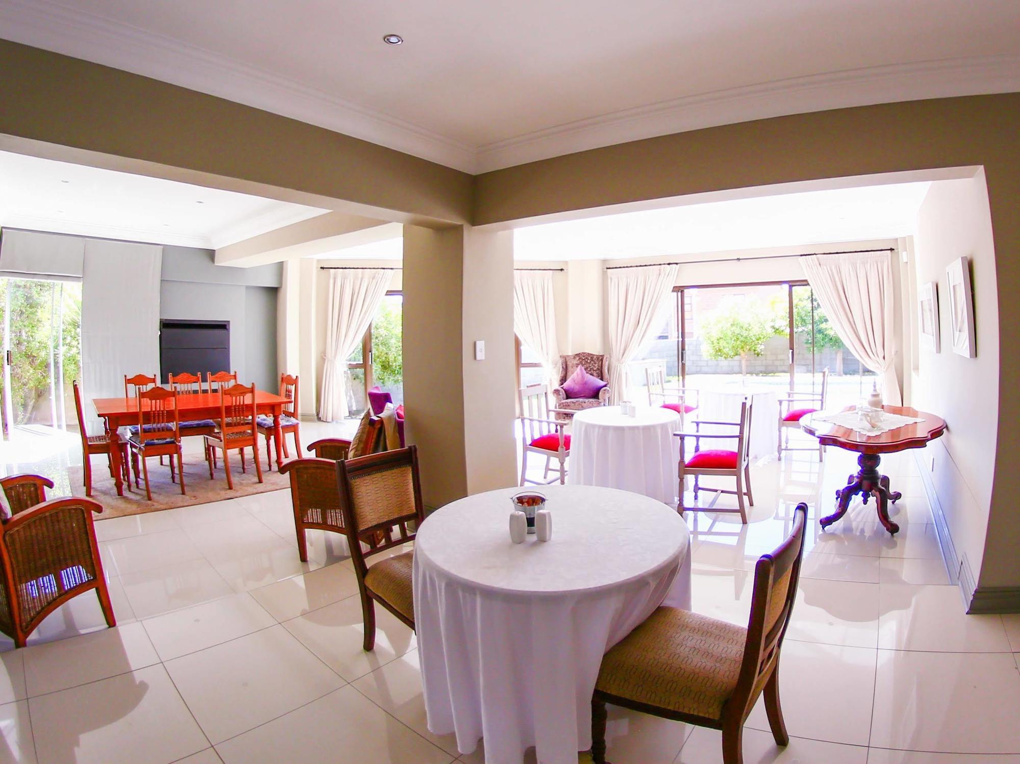 Alabaster Box Guesthouse Langebaan Ngoại thất bức ảnh