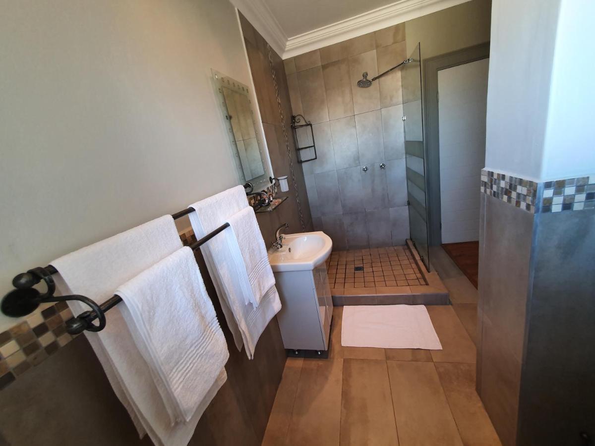 Alabaster Box Guesthouse Langebaan Ngoại thất bức ảnh